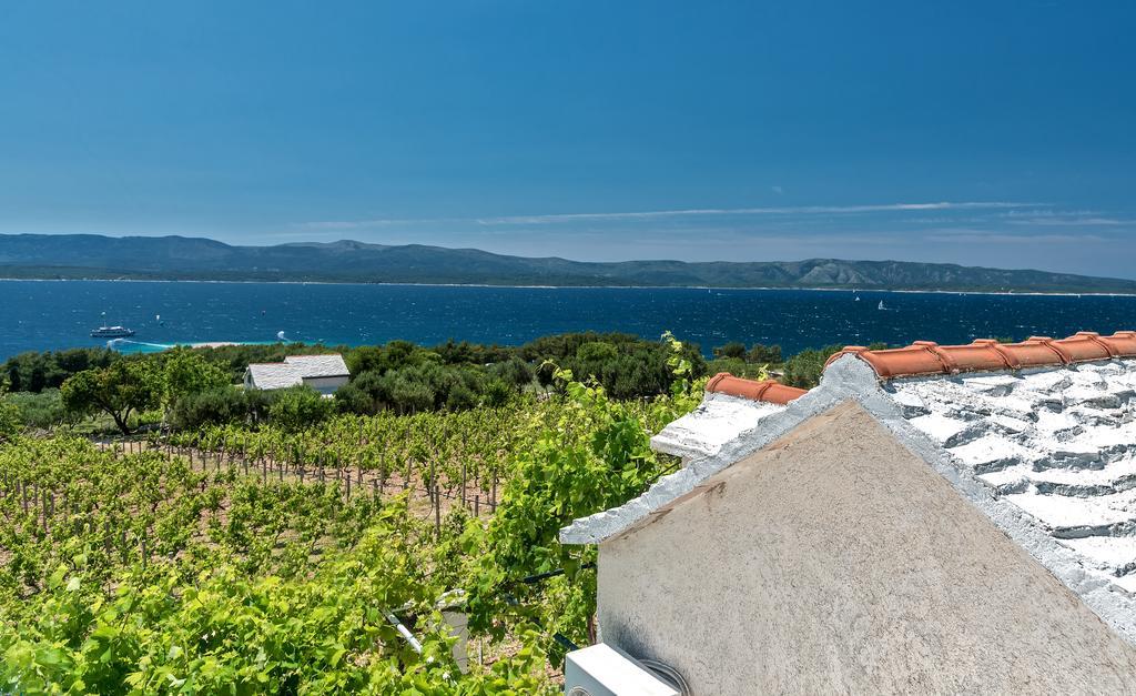 Holiday Home Vineyard House Bol Exterior photo