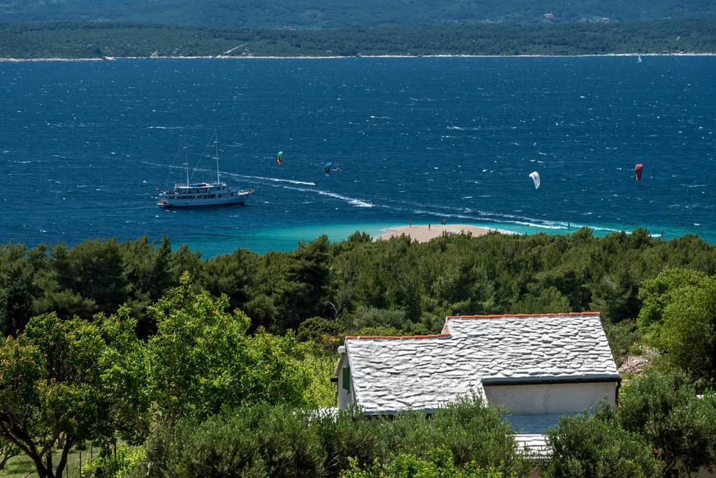 Holiday Home Vineyard House Bol Exterior photo
